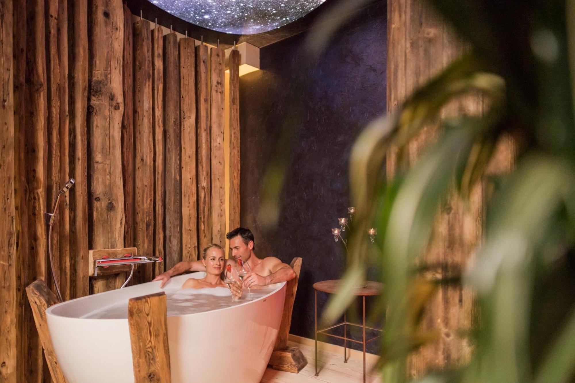 Mirabell Dolomites Hotel - Luxury Ayurveda & Spa Olang Εξωτερικό φωτογραφία