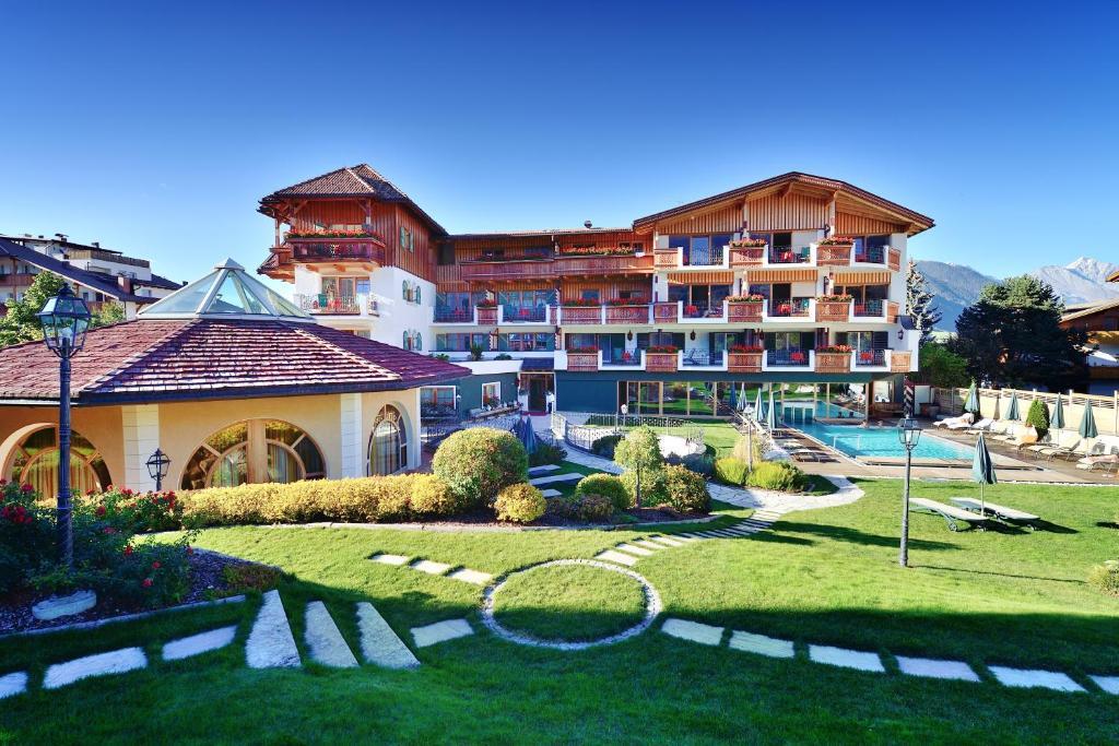 Mirabell Dolomites Hotel Luxury Ayurveda & Spa Olang Εξωτερικό φωτογραφία